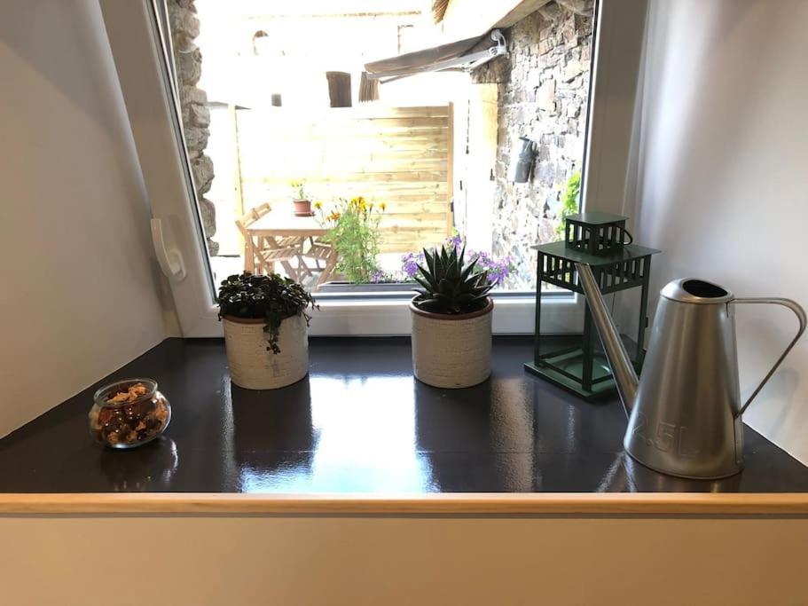 Gite De L'Hotel Castel Couvains  Ngoại thất bức ảnh